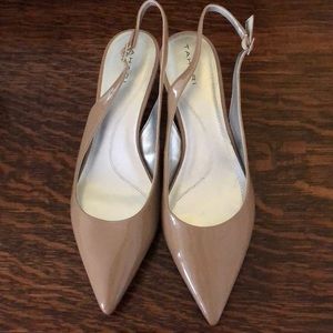 Tahari-sling back kitten heel